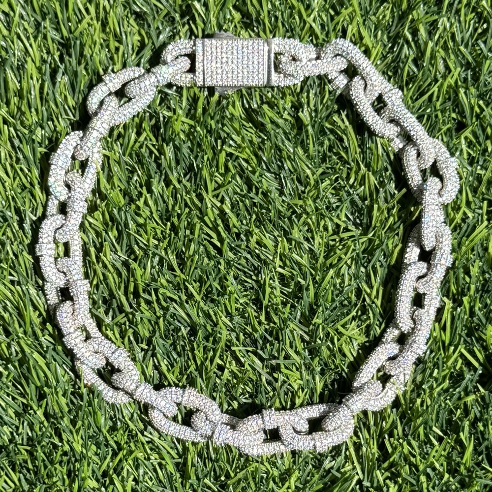 Chain Links Diamond Chain